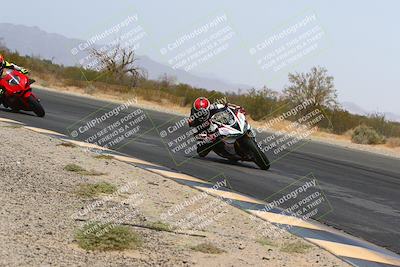 media/Apr-10-2022-SoCal Trackdays (Sun) [[f104b12566]]/Turn 3 Inside (1150am)/